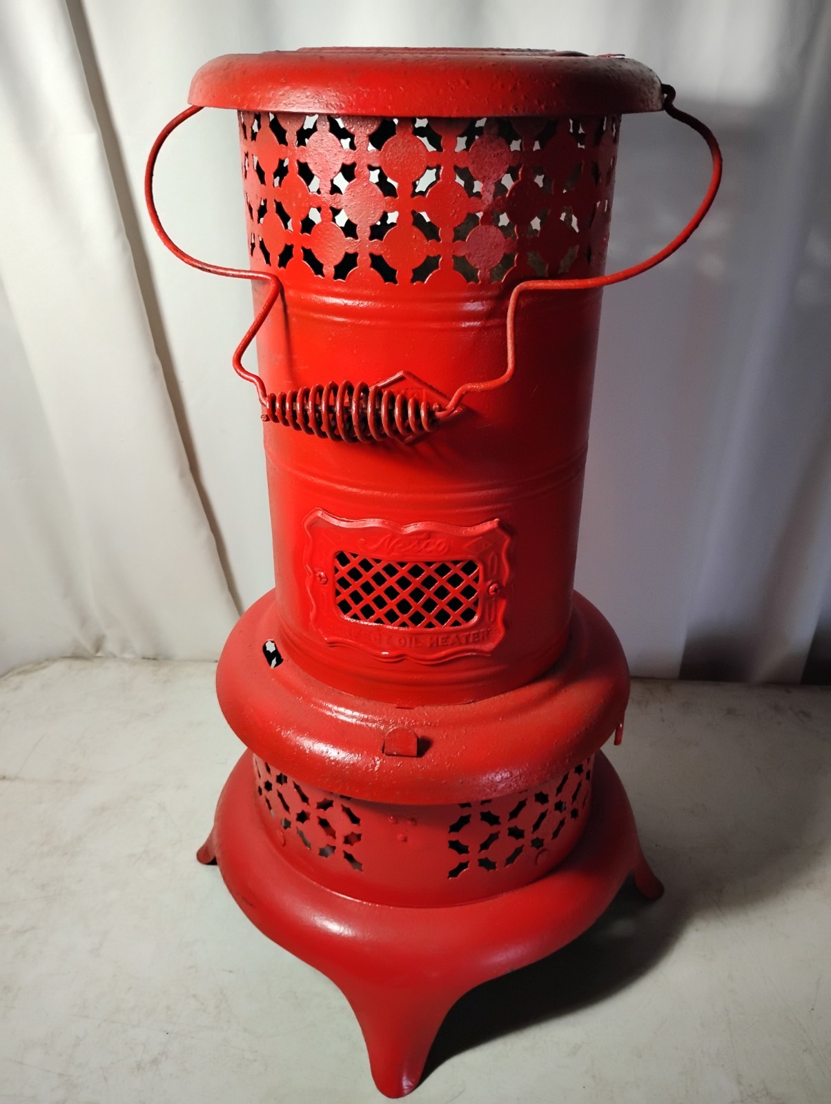 Antique Nesco Kerosene Parlor Heater Smokeless Oil Perfect Portable Stove Drum