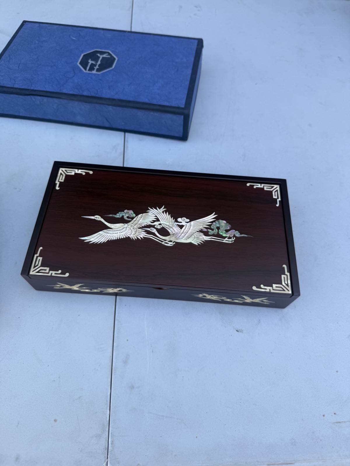 Korean Dresser Box with Abalone Inlaid Flying Cranes, A Unique Elegant Piece Z9