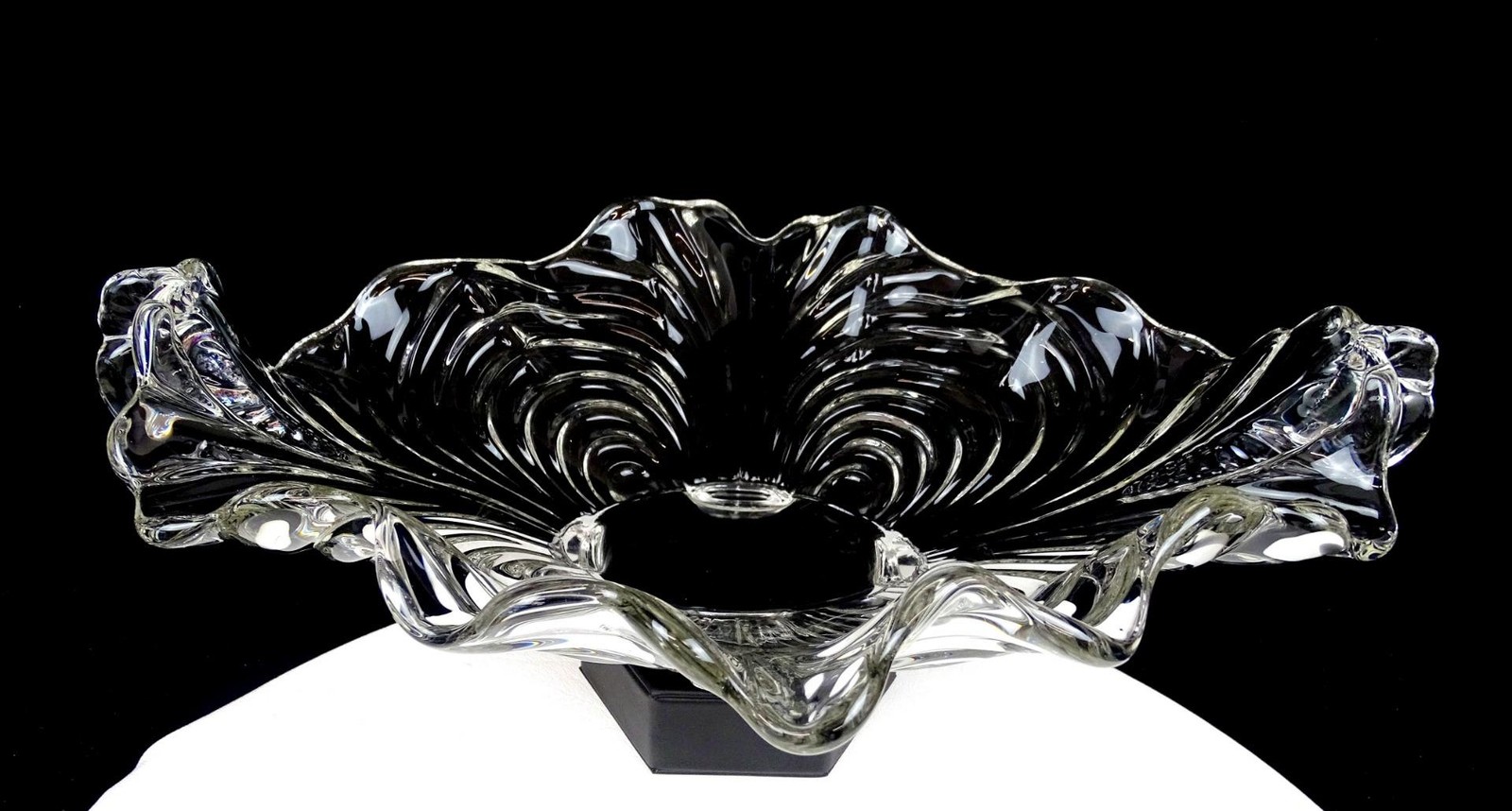 CAMBRIDGE GLASS #300 CAPRICE CLEAR 4 TOED HANDLED 13 1/2\