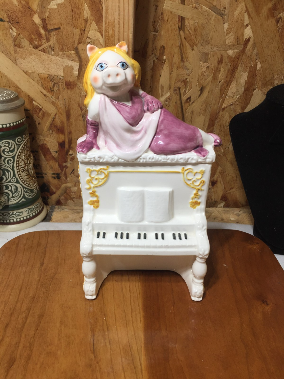 VTG Miss Piggy On Top Of Piano Trinket Holder CRACKED LID Ceramic Jewelry Box