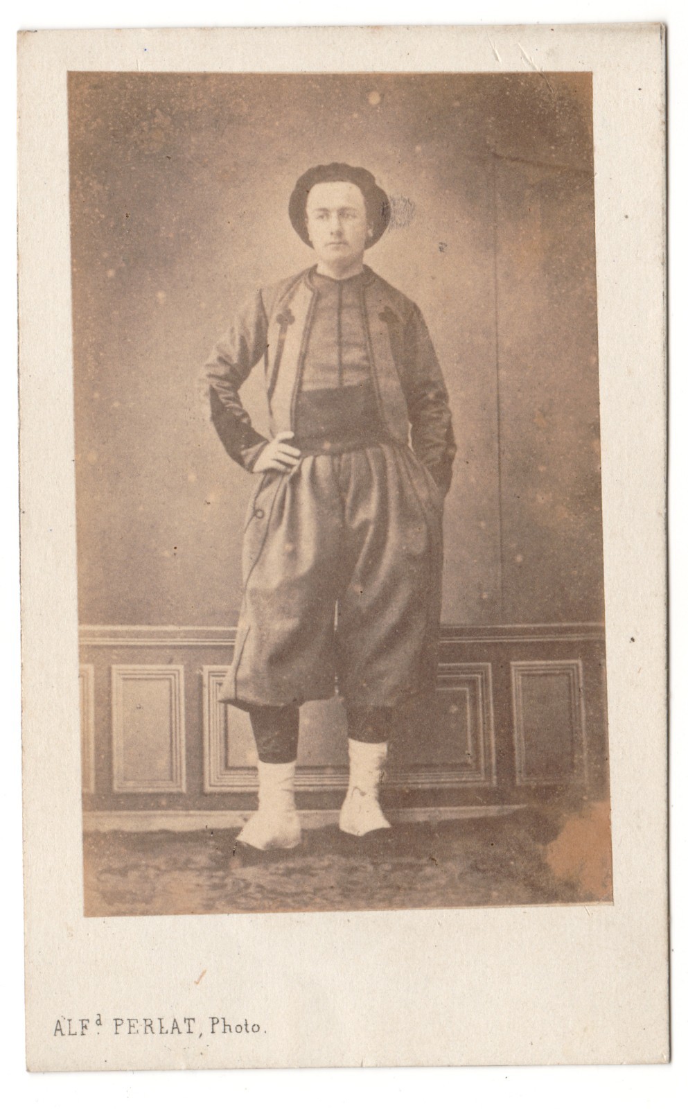 Pontifical Zouave circa 1865 Alfred Perlat Poitiers Photo CDV Pontifical Zouave circa 1865 Alfred Perlat Poitiers Photo CDV
