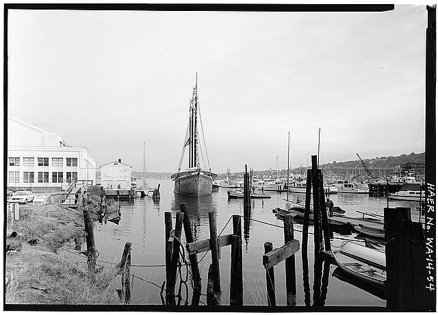 Photo:Seattle Washington 1985 Wawona under tow Lake Union Dry Dock Company