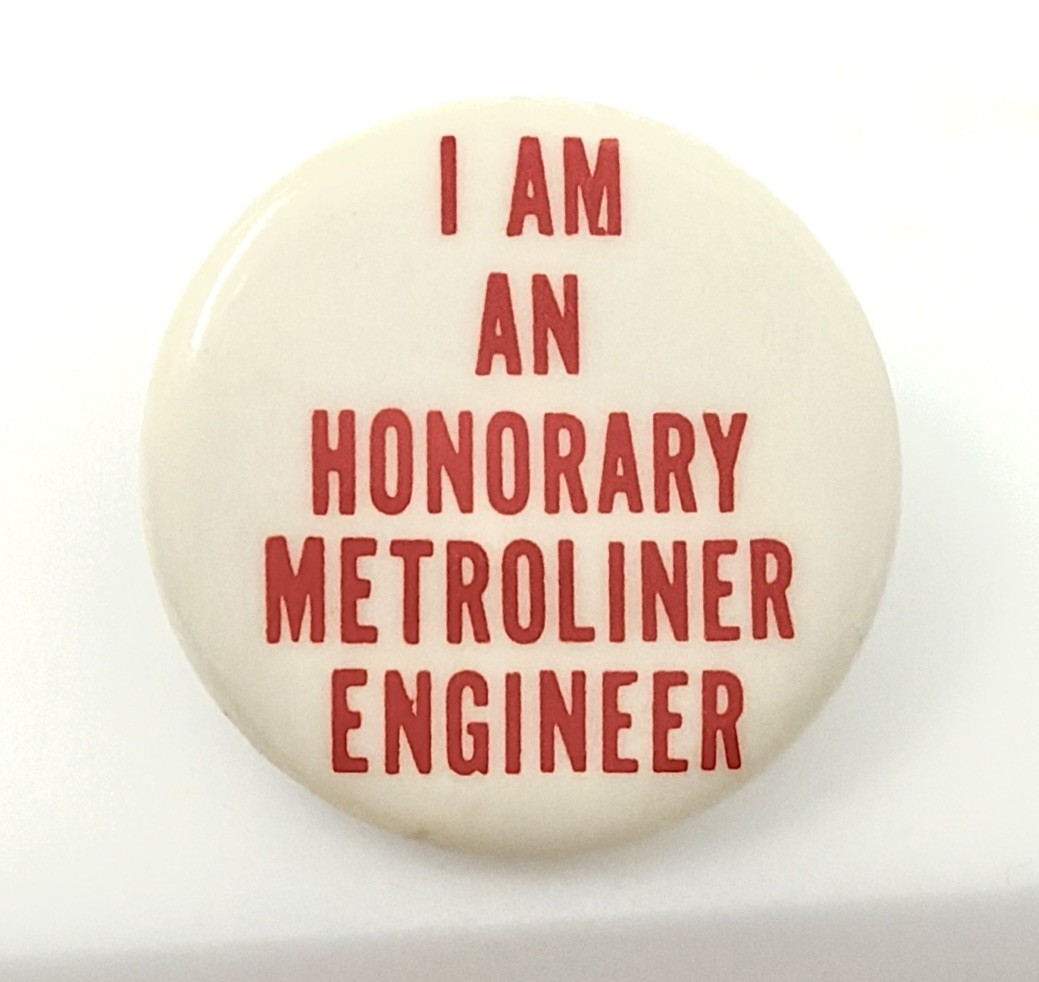 Scarce Vintage Amtrak Metroliner Pinback Button I Am An Honorary Train Pin Scarce Vintage Amtrak Metroliner Pinback Button I Am An Honorary Train Pin
