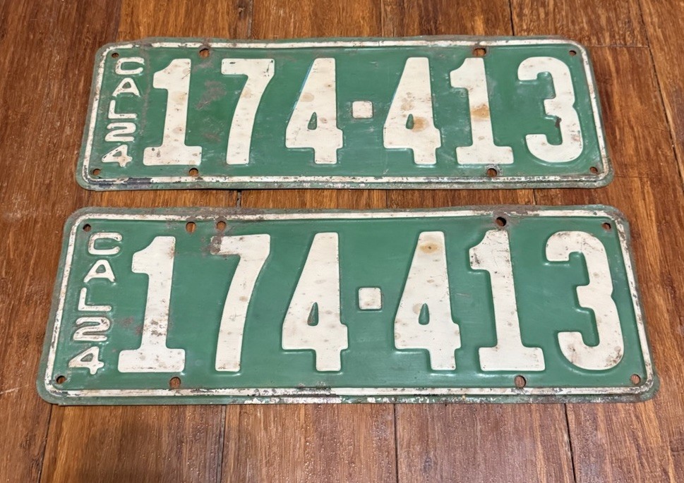 Rare 1924 CALIFORNIA License Plate Plates PAIR ALL ORIGINAL PAINT