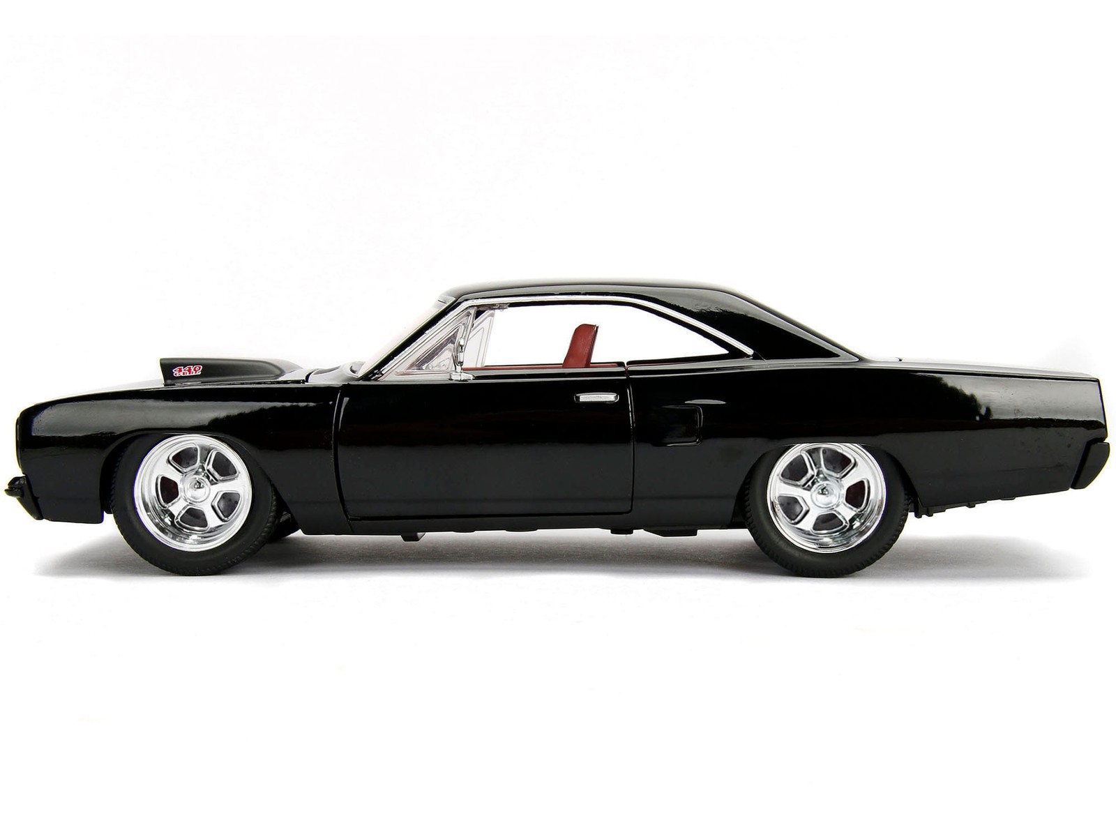 Jada 1970 Plymouth Road Runner 440 Black with Red Interior \