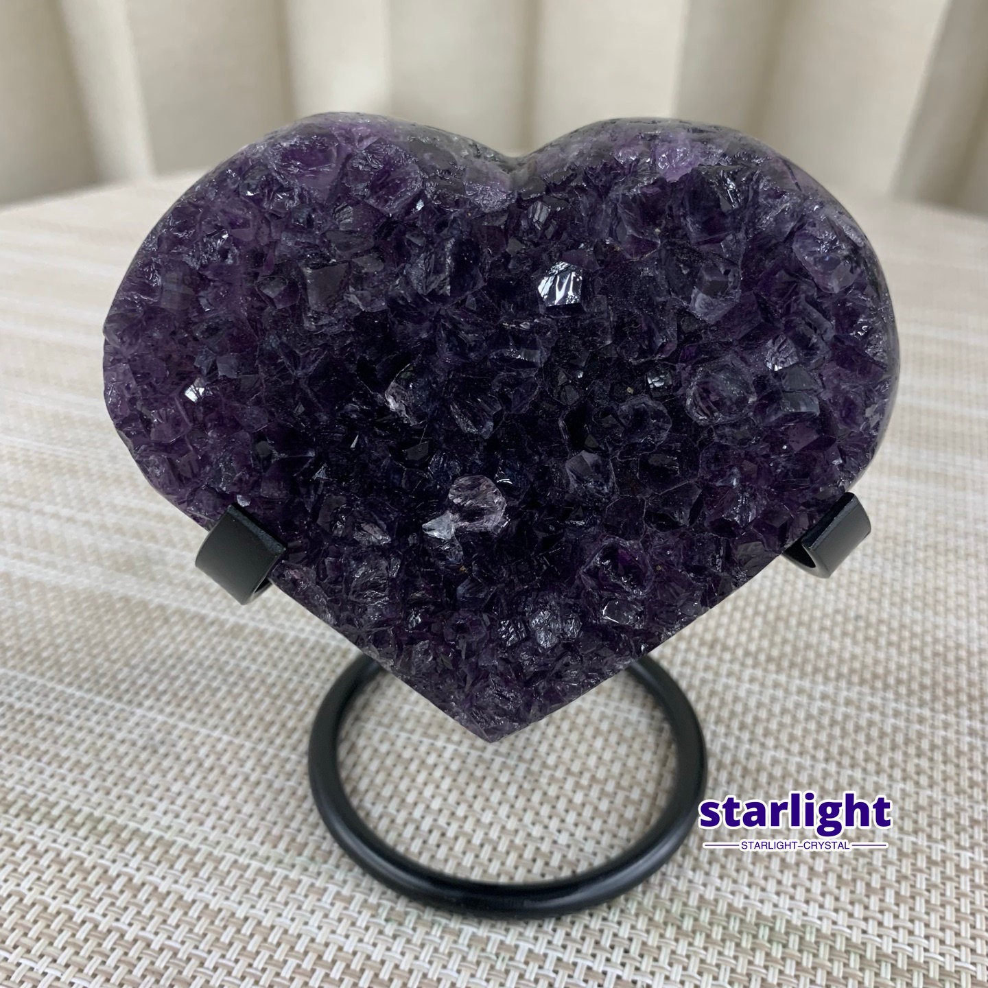 370G Natural Brazilian amethyst hand cut heart-shaped decoratio
