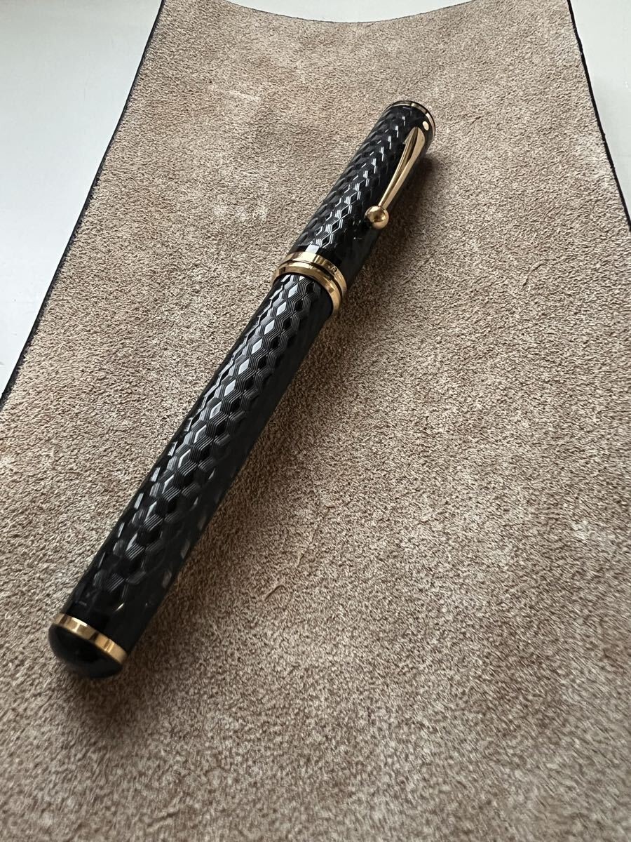 Rare Sheaffer Connaisseur 815 18K Solid Gold Sterling Herringbone Fountain Pen
