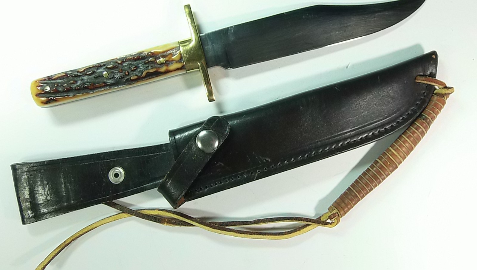 Vintage H. M. Slater SHEFFIELD Bowie VENTURE knife Engraved carbon steel STAG