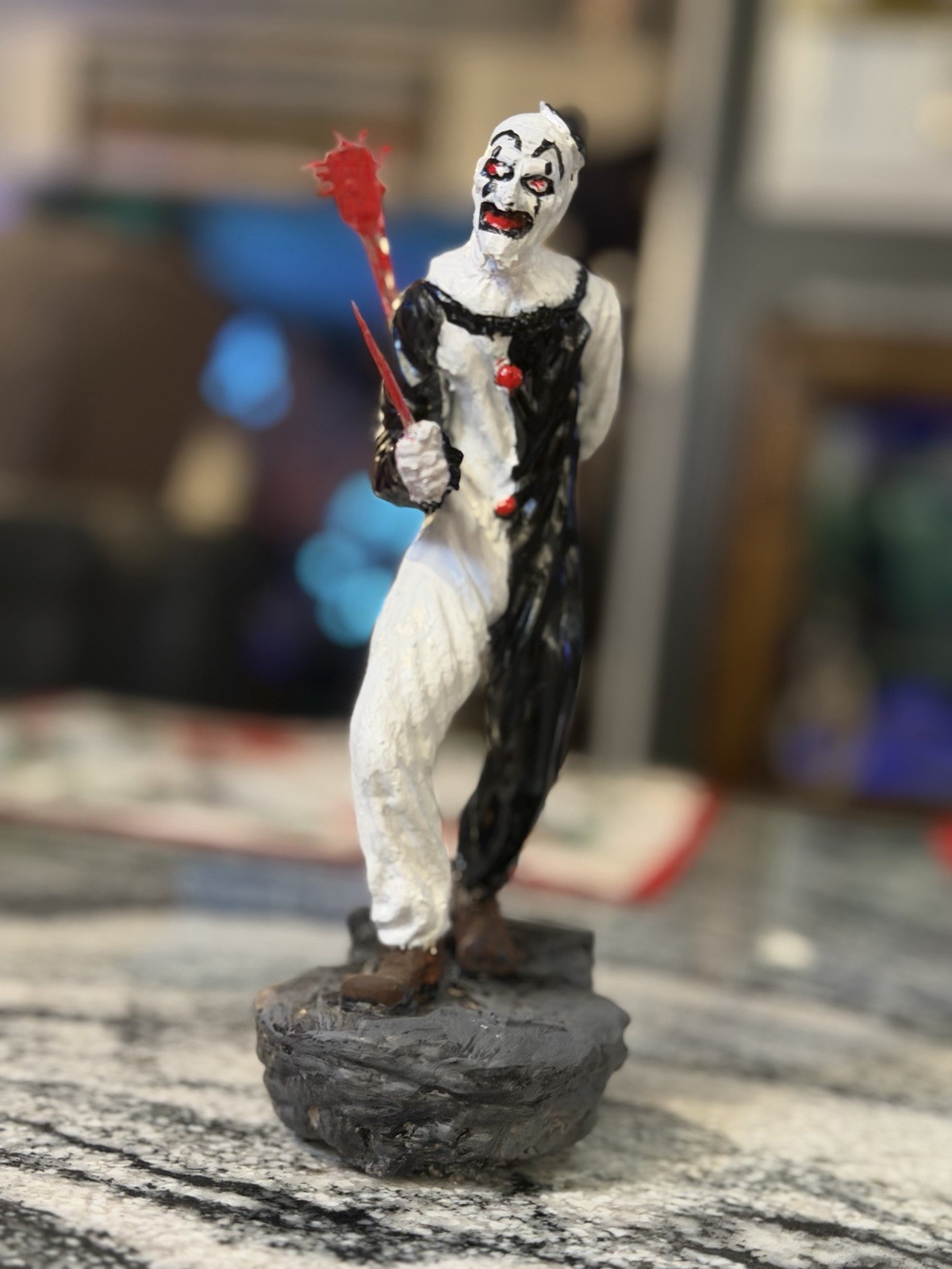 The Terrifier Statue (Hand Painted) made from Resin The Terrifier Statue (Hand Painted) made from Resin