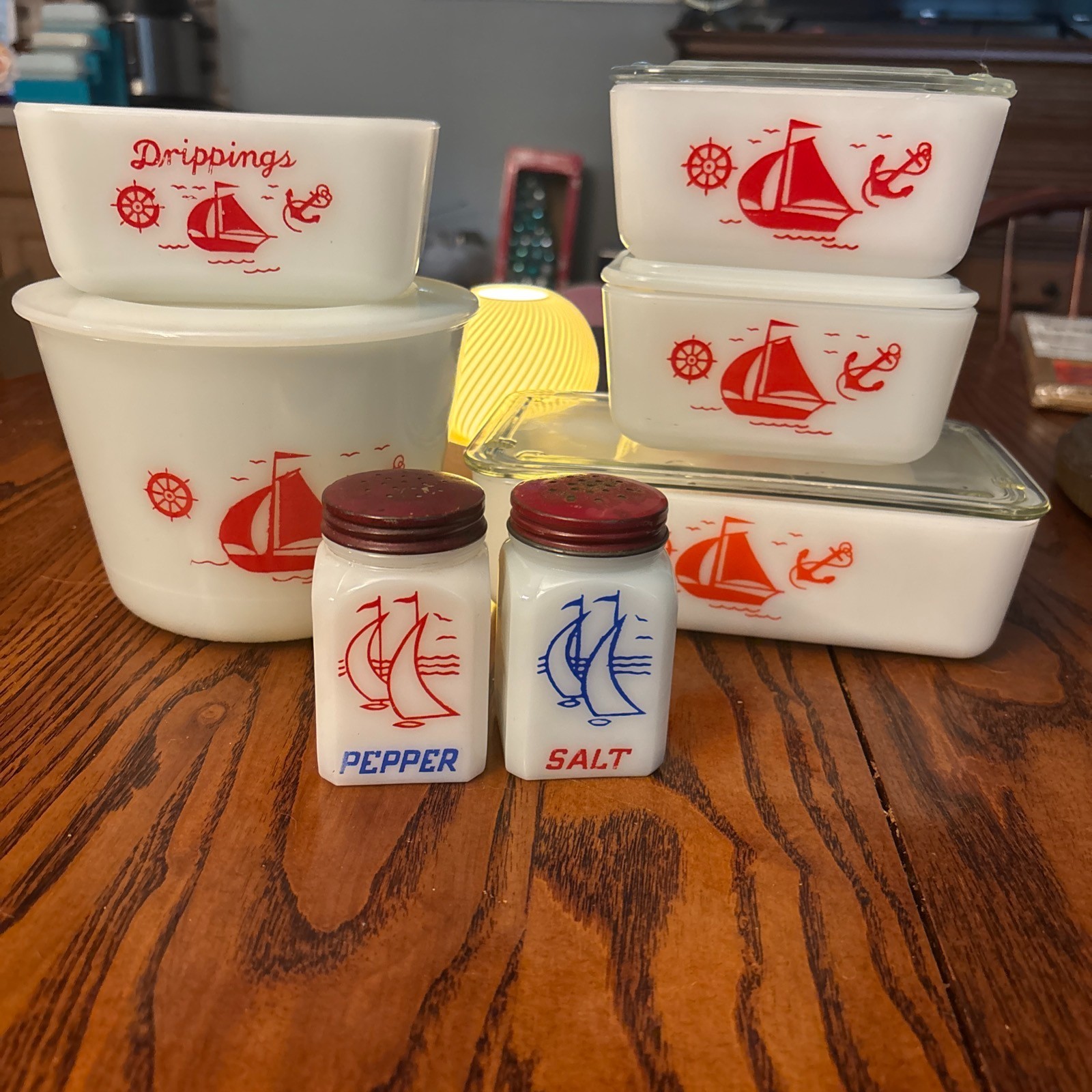 1930s Complete McKee refrigerator set with drippings jar, mixing bowl & shakers 1930s Complete McKee refrigerator set with drippings jar, mixing bowl & shakers