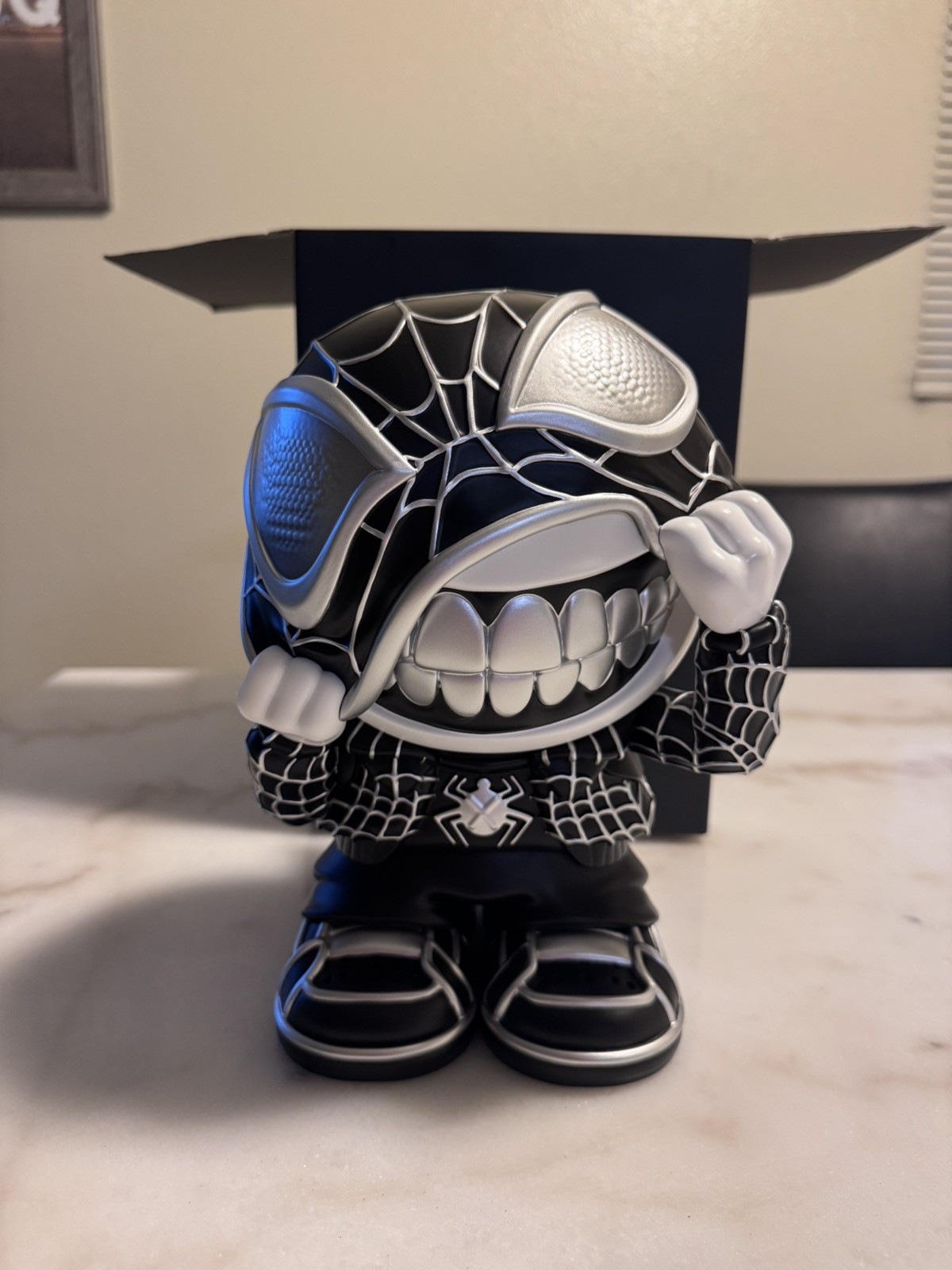 Crax Toys Black Spyda Crax CHASE 1/150 Limited Edition CHASE *IN HAND*