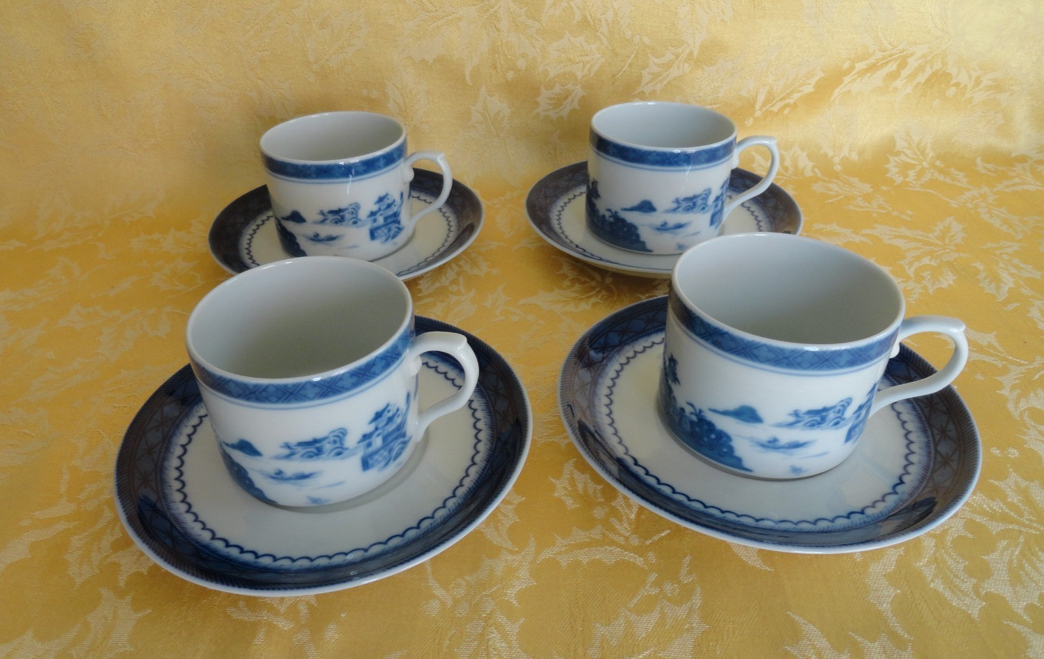 Set of 4 Mottahedeh Blue Canton Flat Tea Cup and Saucer In Box Made in Portugal