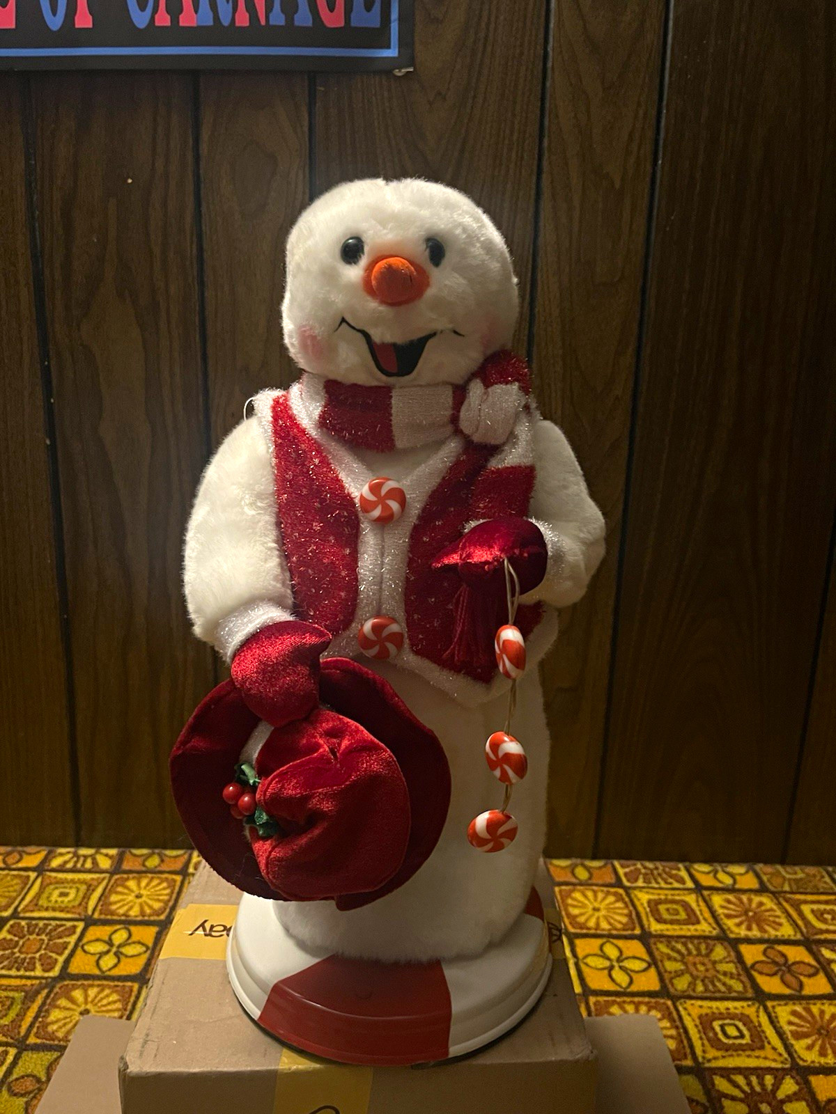 Peppermint Spinning Snowflake Snowman Gemmy Christmas Animated VIDEO WORKS