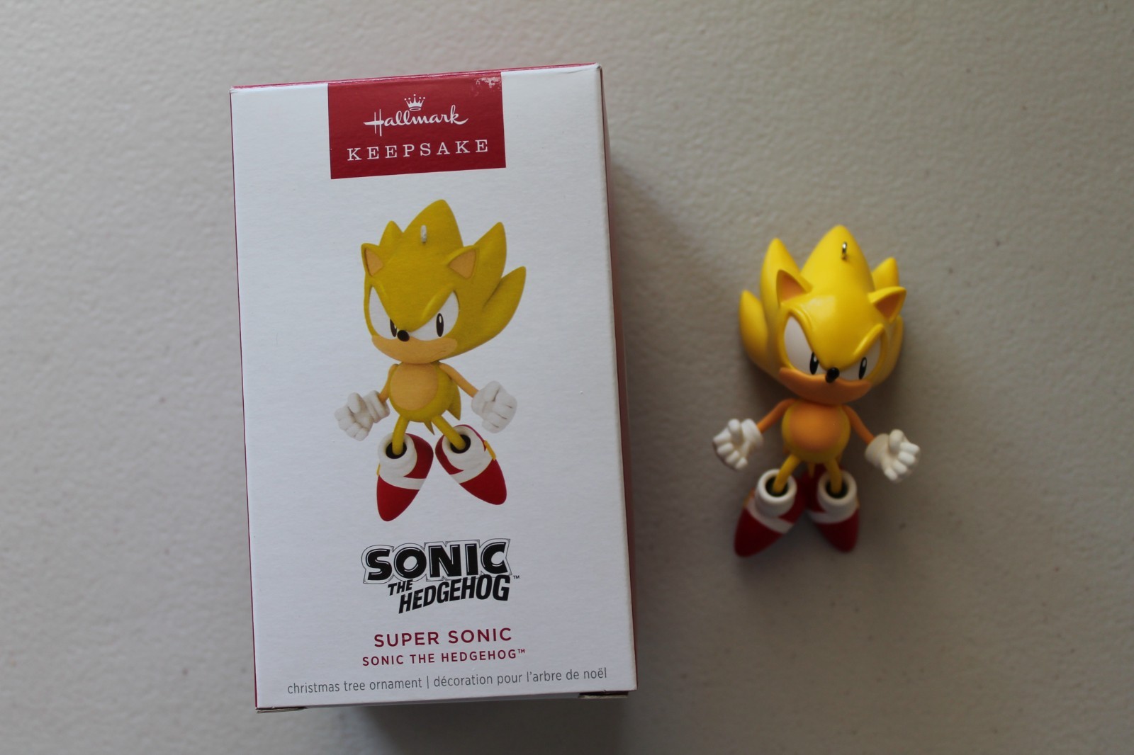 2025 NIB Hallmark Keepsake Ornament Sonic the Hedgehog Super Sonic 2025 NIB Hallmark Keepsake Ornament Sonic the Hedgehog Super Sonic