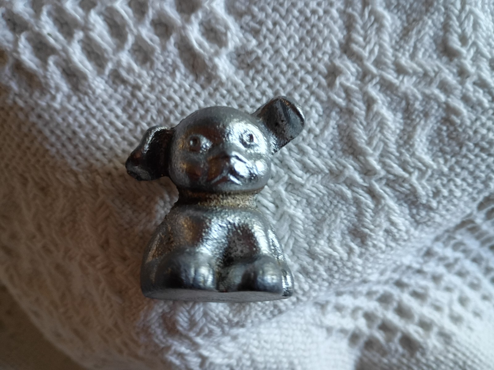 Vintage Bucki Carbons Ribbons Cast Iron Puppy Dog Paperweight