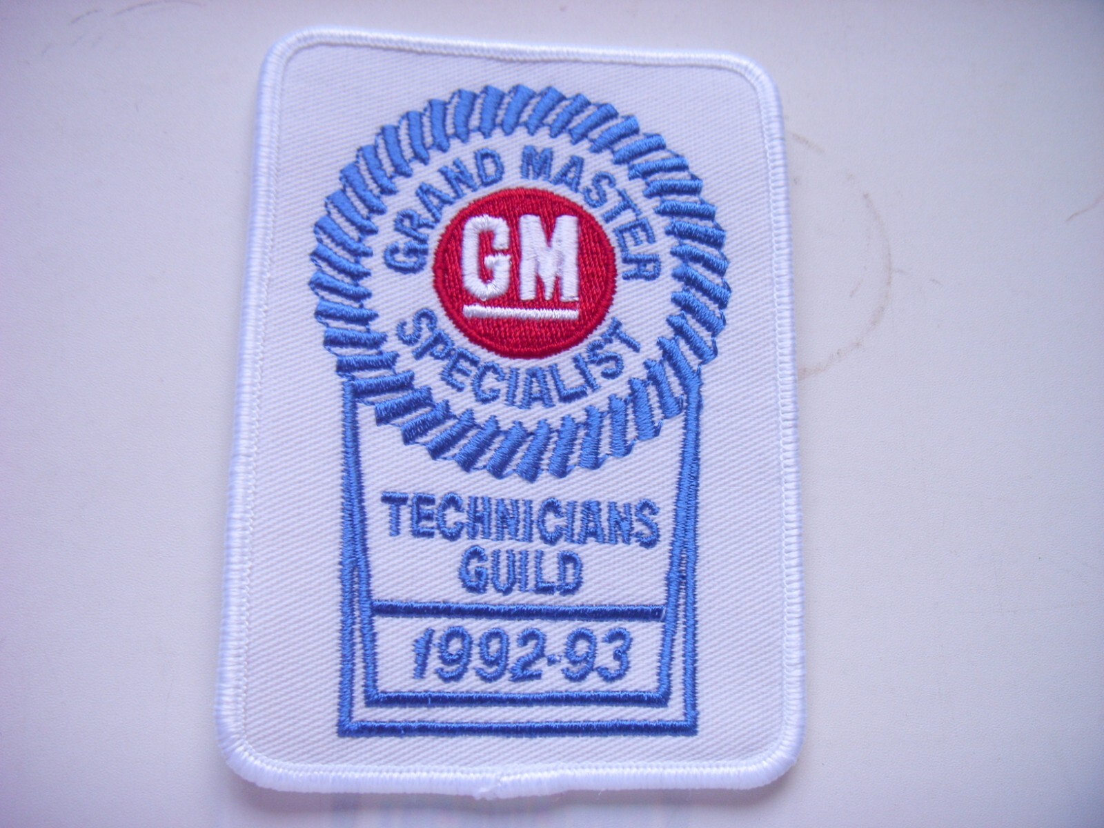 1992 93 GENERAL MOTORS GM TECHNICIAN GUILD EMBROIDERED PATCH FREE DOMESTIC SHIPG