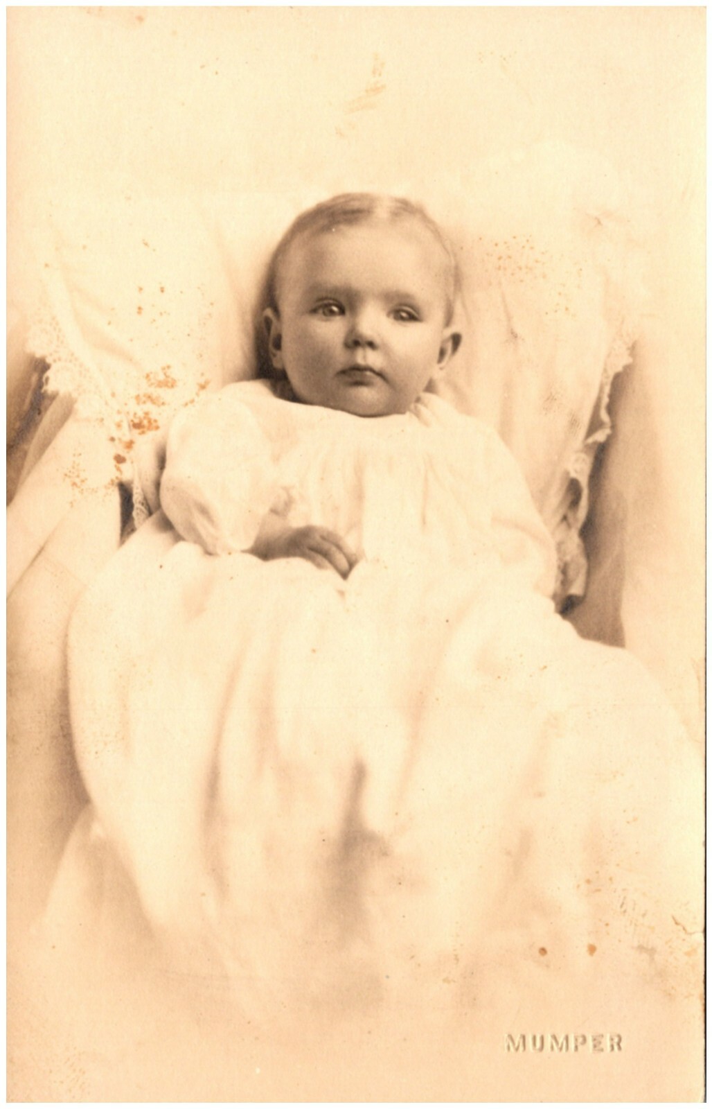 Real Photo Portrait Postcard (Mumper Studio c.1910-1924) Beautiful Infant #85437