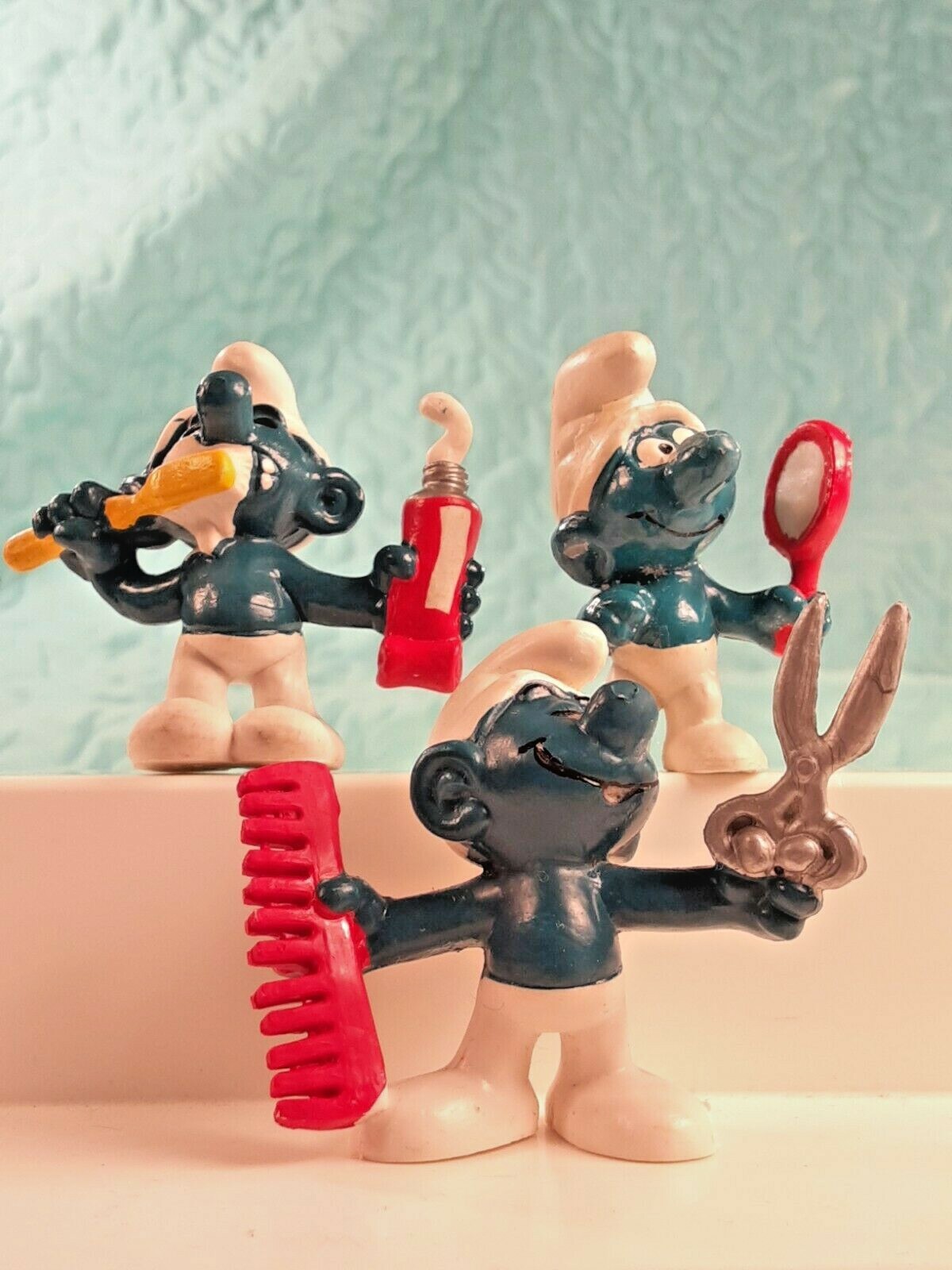 3 Vintage 1970\'s Smurfs, Barber Smurf, Smurf Brushing Teeth, Smurf with Mirror 