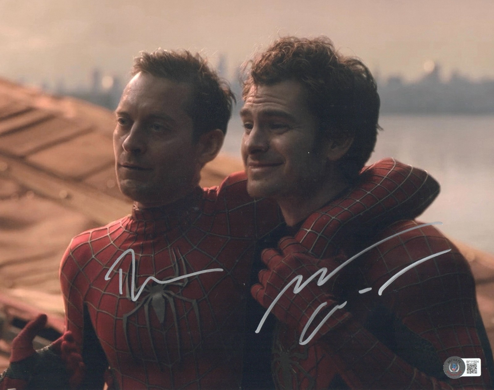 Tobey Maguire Andrew Garfield Signed Autograph Spider-Man 11x14 Photo Beckett