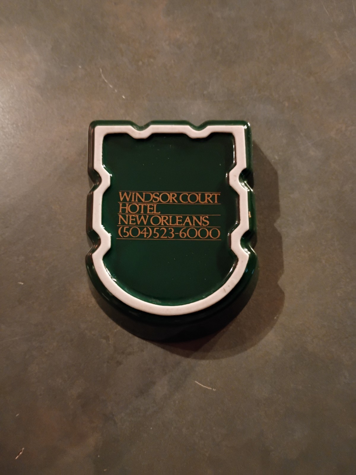 Vintage Windsor Court Hotel New Orleans Ceramic Ashtray Green Gold 1980s 3.5”