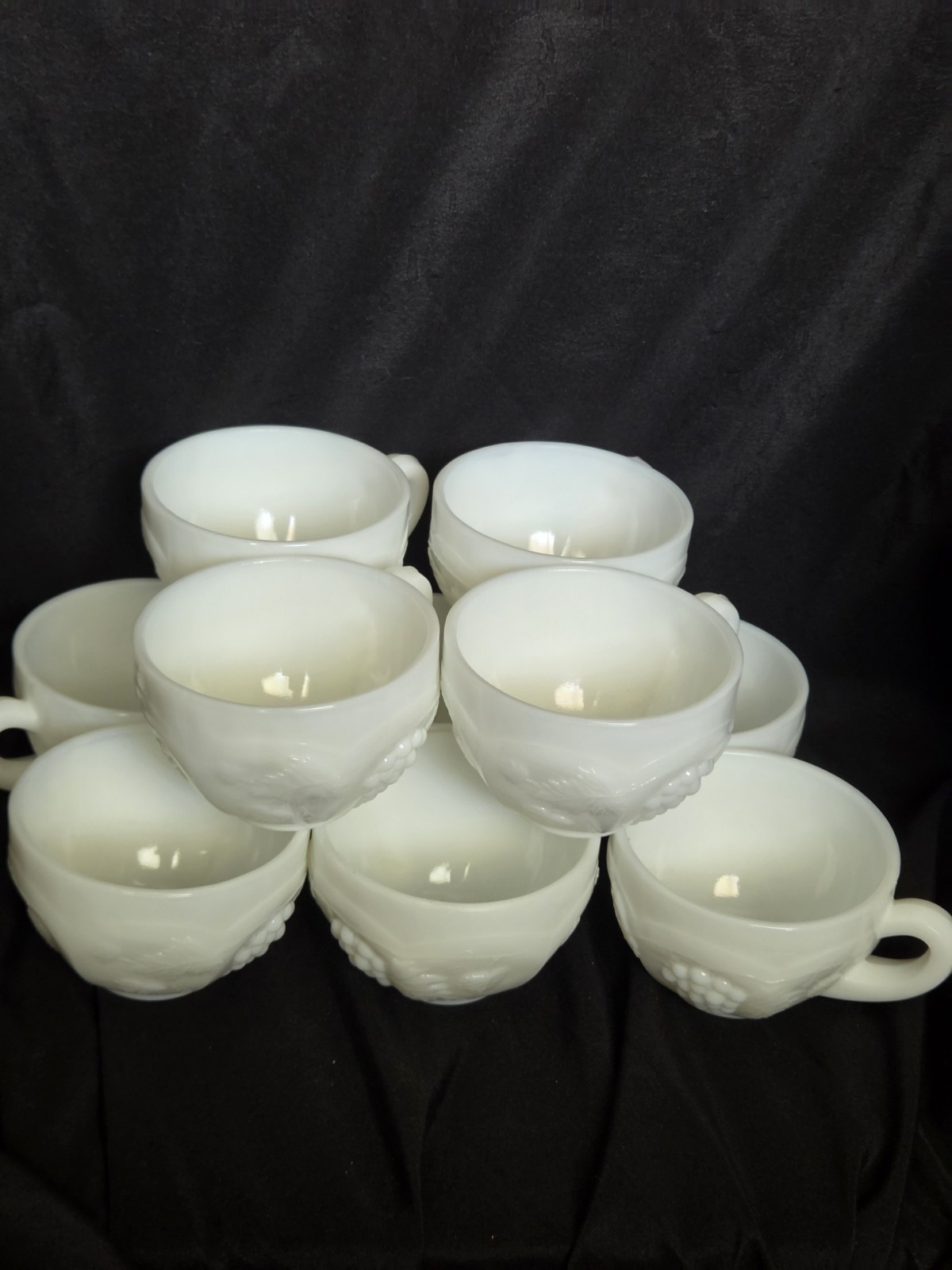 Lot of 10 Vintage LE Smith Milk Glass Punch Cups Vintage Grape Pattern SMIVIN Lot of 10 Vintage LE Smith Milk Glass Punch Cups Vintage Grape Pattern SMIVIN