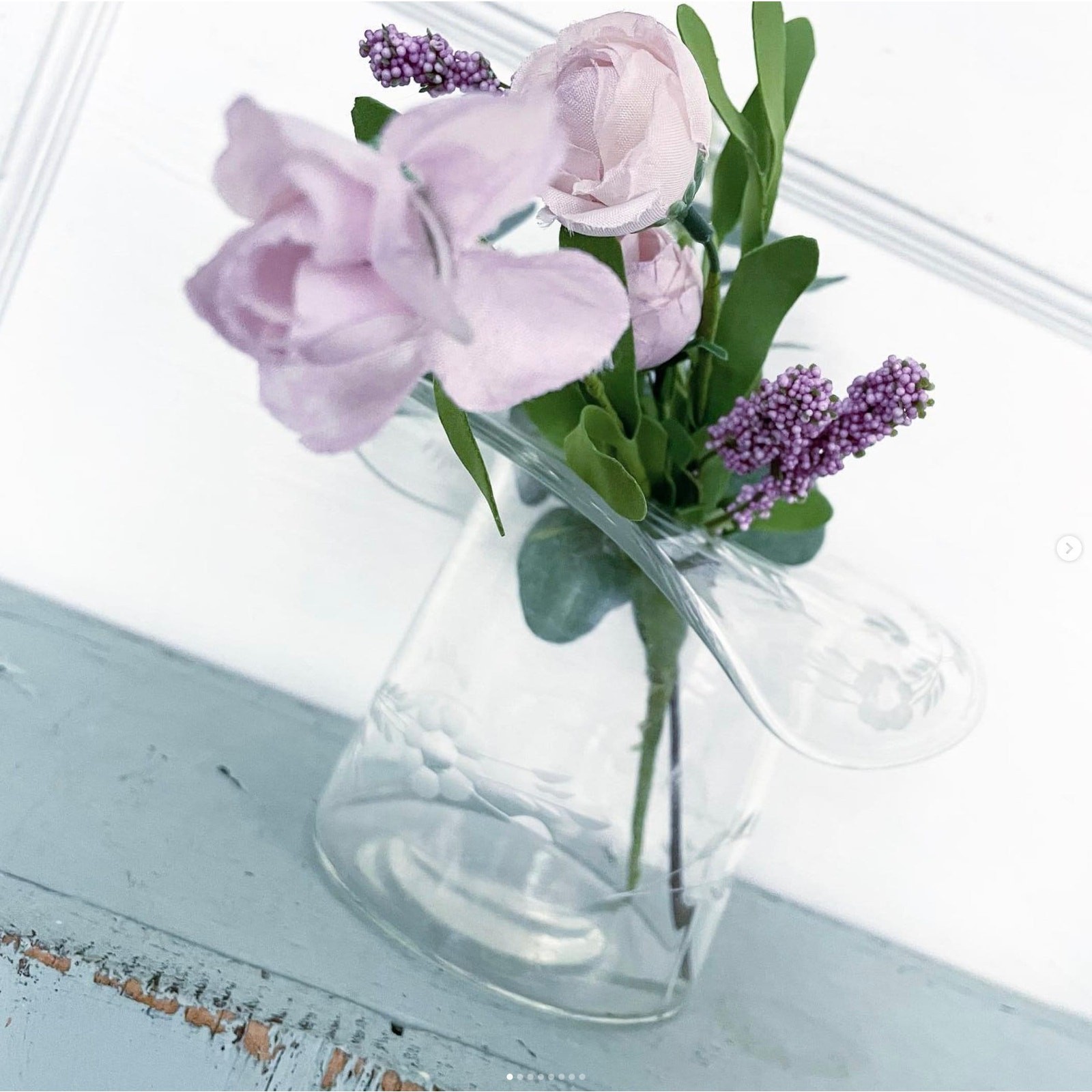 Vintage Clear Glass Top Hat Centerpiece Vase Etched Flower Design Vintage Clear Glass Top Hat Centerpiece Vase Etched Flower Design