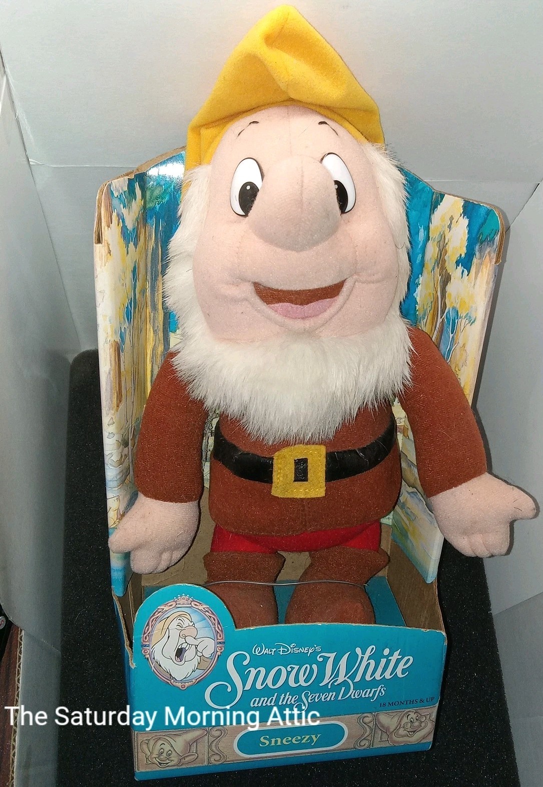 Vintage 1992 Sneezy Doll Snow White Box DMG