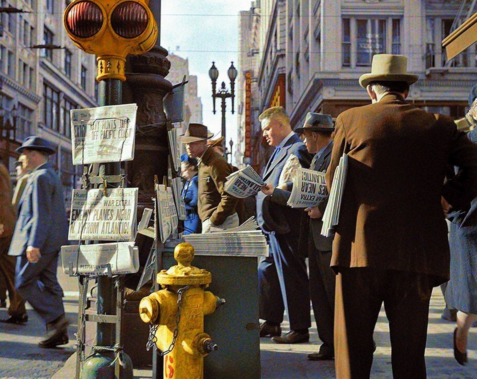 1941 SAN FRANCISCO DAY AFTER PEARL HARBOR Photo (209-p)