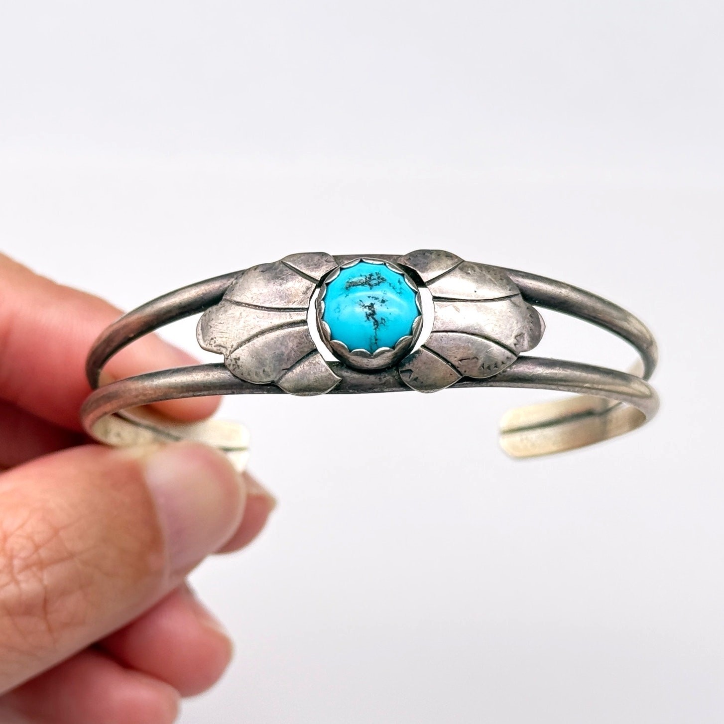 Vintage Southwestern Turquoise Silver Cuff Bracelet 6.5\
