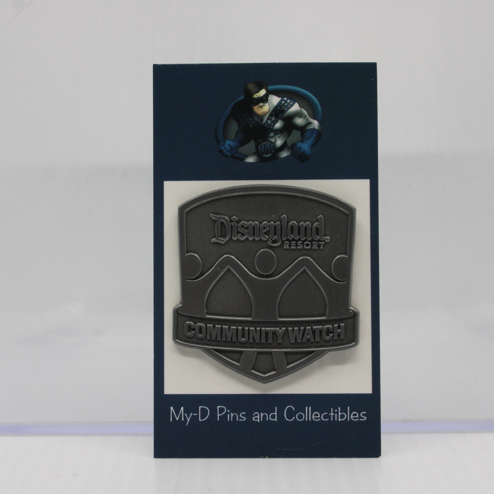 C2 Disney DLR Cast member Exclusive Pin Community Watch C2 Disney DLR Cast member Exclusive Pin Community Watch