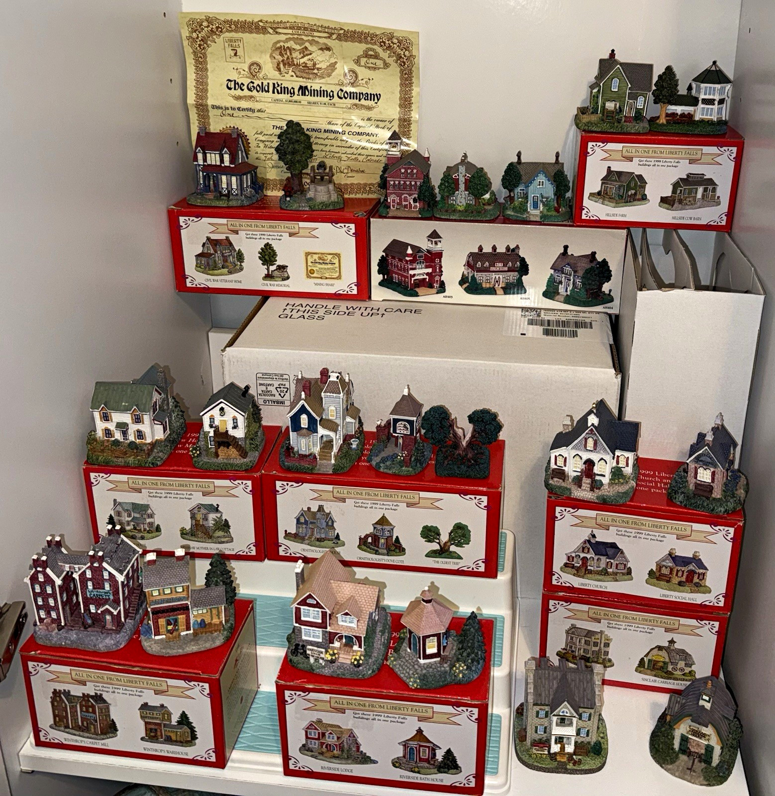 Liberty Falls 1999 Christmas Village Set 27pcs Resin Buildings Boxed