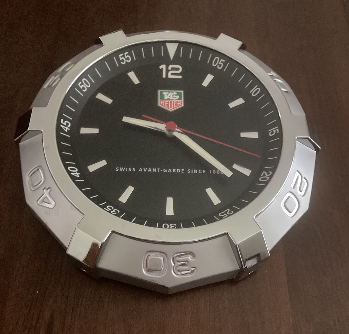 DEFECTIVE Very Rare TAG HEUER DEALER ADVERTISING WALl CLOCK G3D