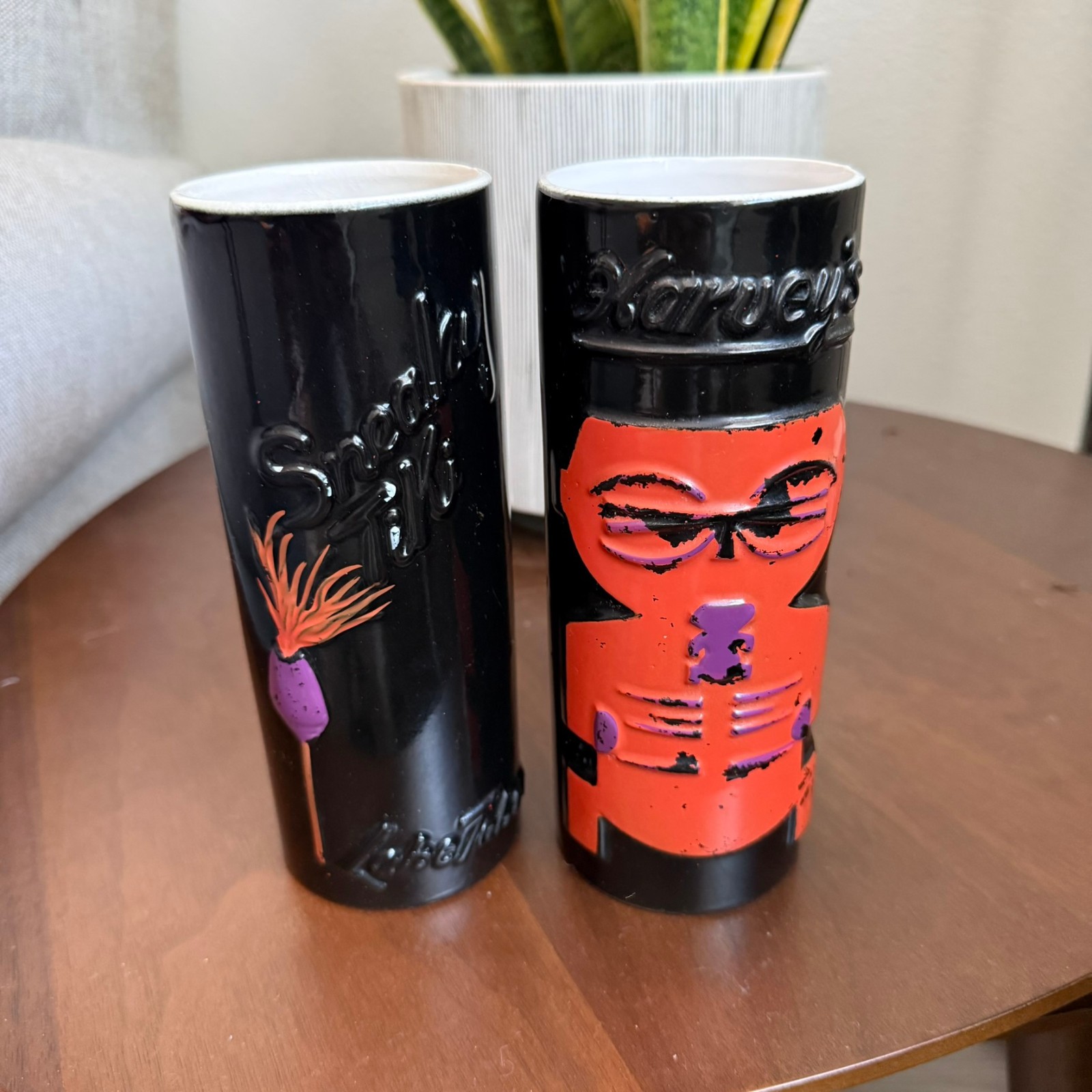 Lot of 2 Vintage Harvey's Lake Tahoe Sneaky Tiki's Black Ceramic Tall Cups Rare Lot of 2 Vintage Harvey's Lake Tahoe Sneaky Tiki's Black Ceramic Tall Cups Rare