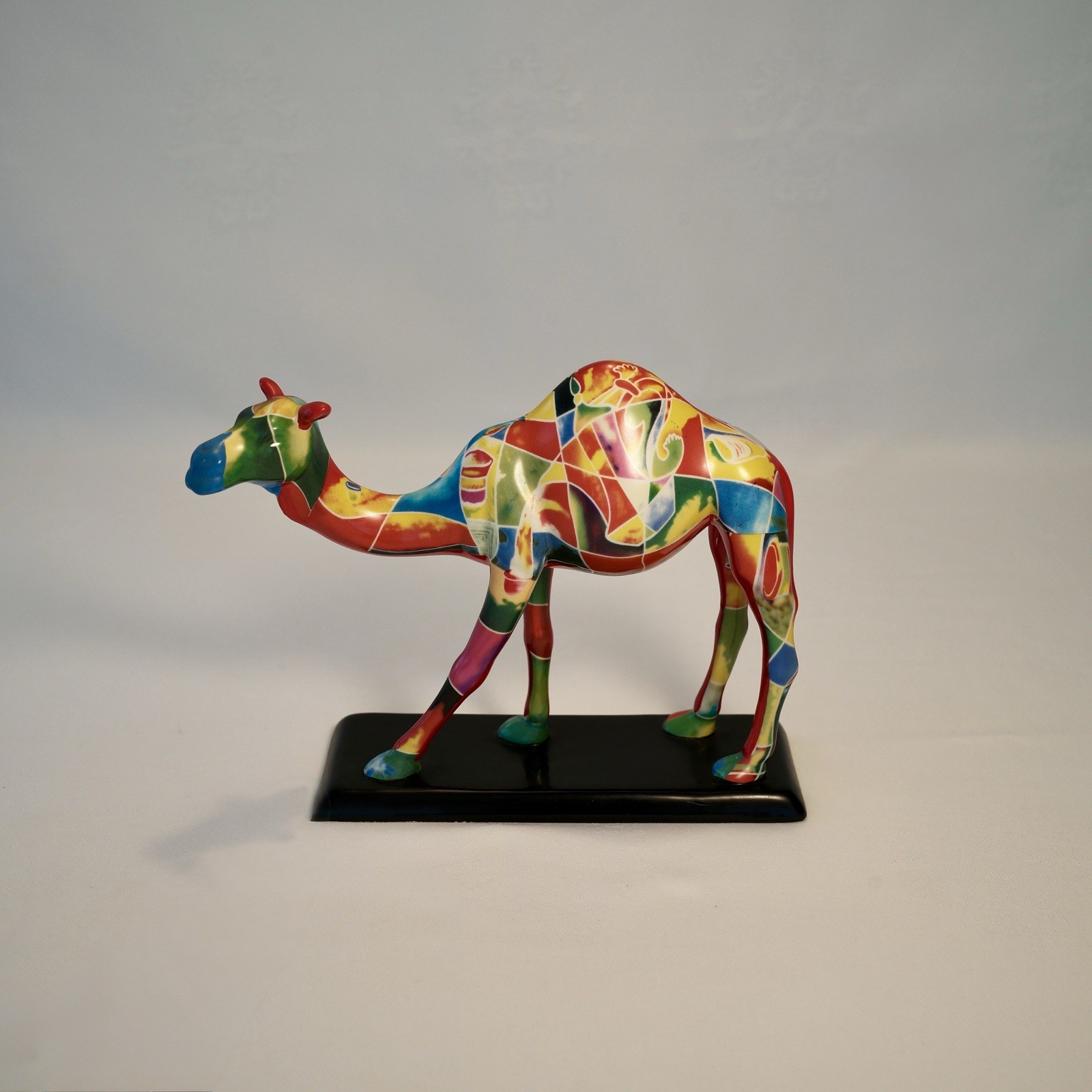 Vintage 2004 ArtWorks Camel Caravan Vibrant Camel Figurine No. 39874 Dubai Tag