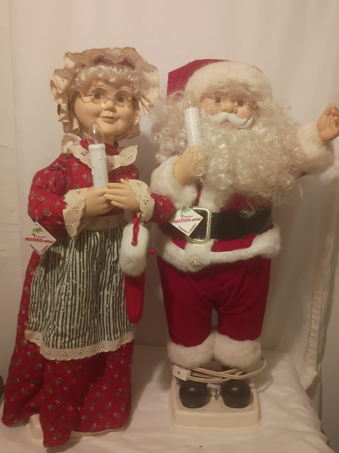 Motion-ette animated Christmas Santa and Mrs Clause TESTED