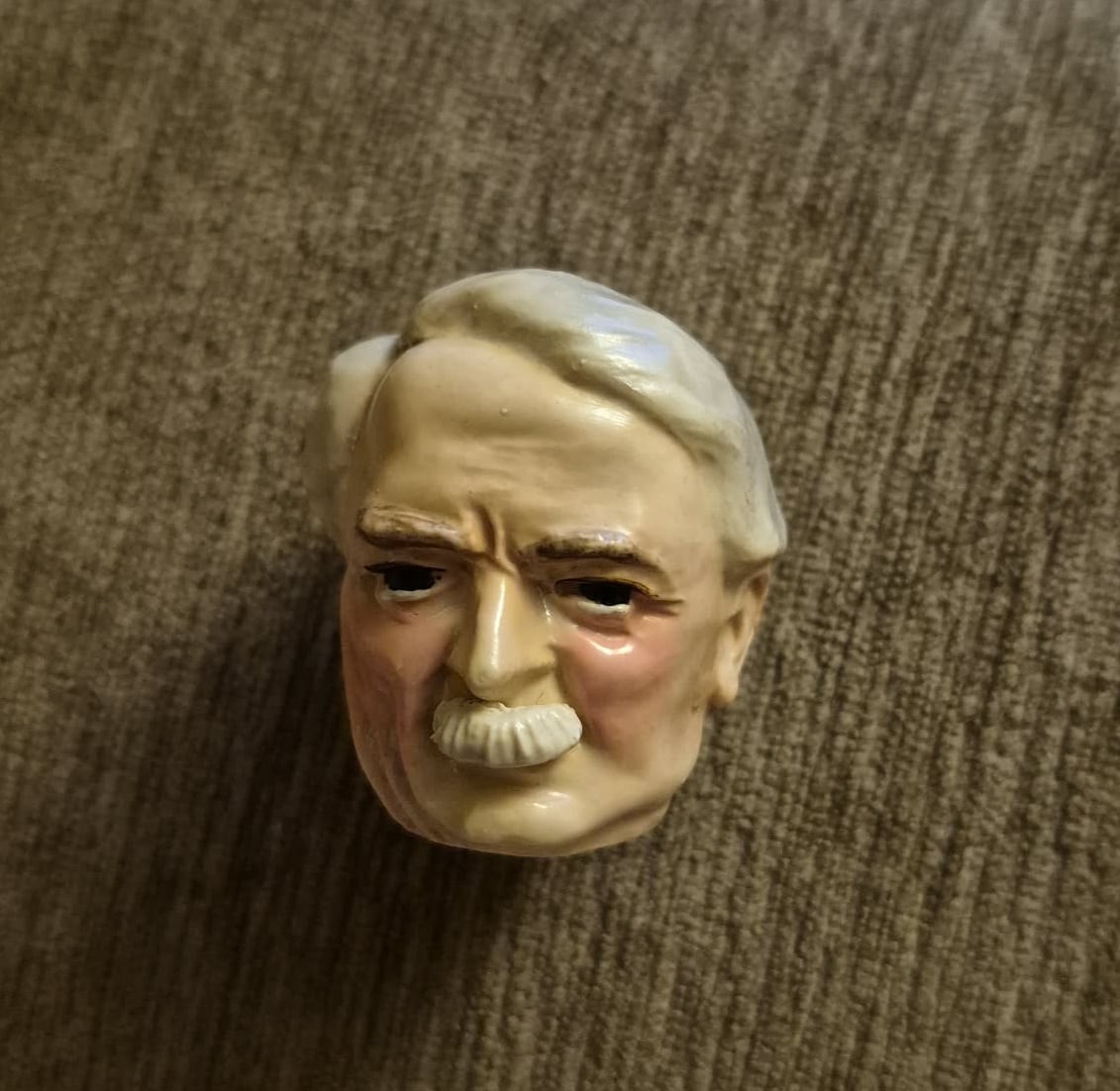Vintage Mark Twain Plastic Novelty Tape Measure Retractable Mustache STILL WORKS Vintage Mark Twain Plastic Novelty Tape Measure Retractable Mustache STILL WORKS