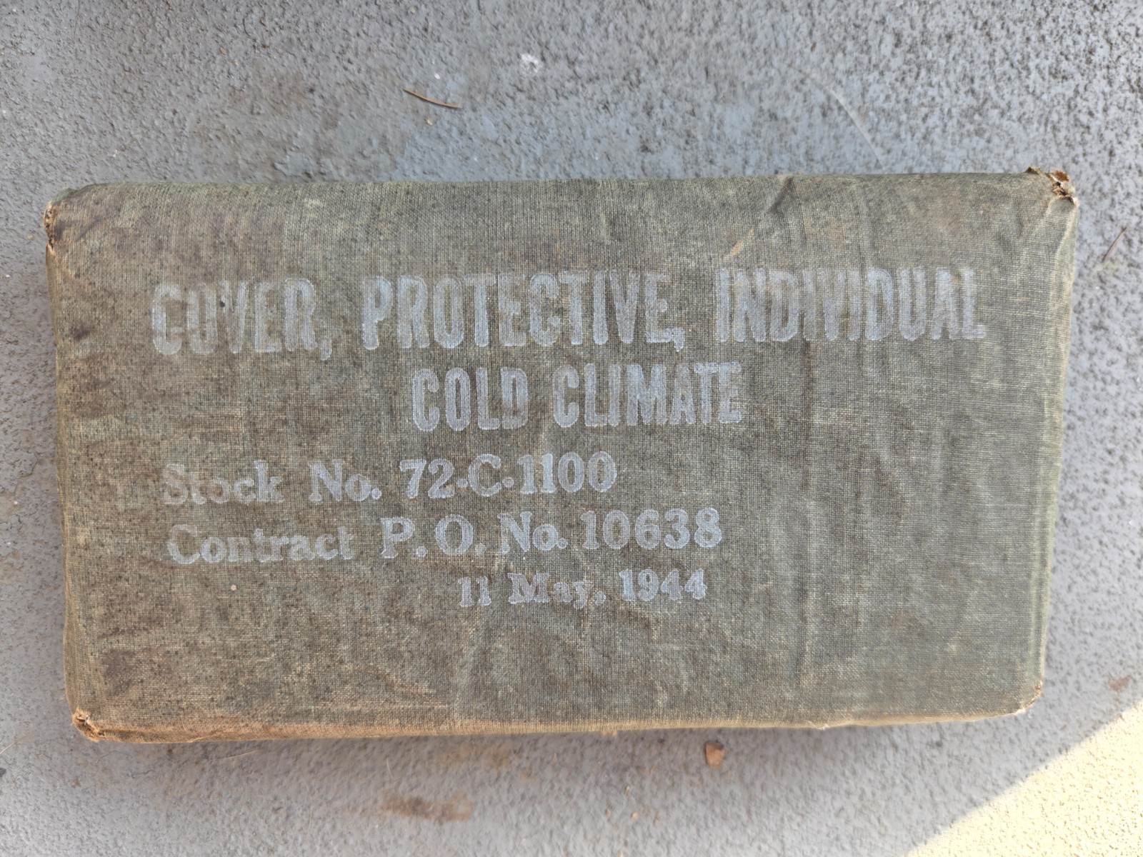 WWII *RARE* Unopened *COLD CLIMATE* 1944 Cape