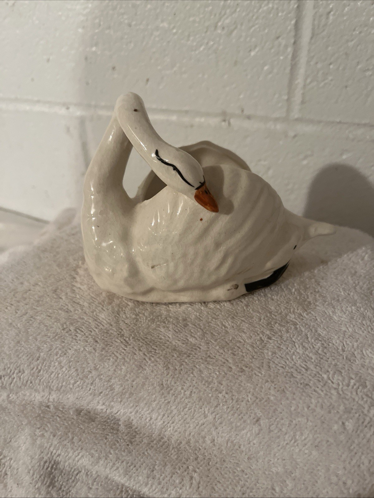 Vintage Swan Jewelry White Iridescent Bowl/Planter/Trinket dish Made in Japan