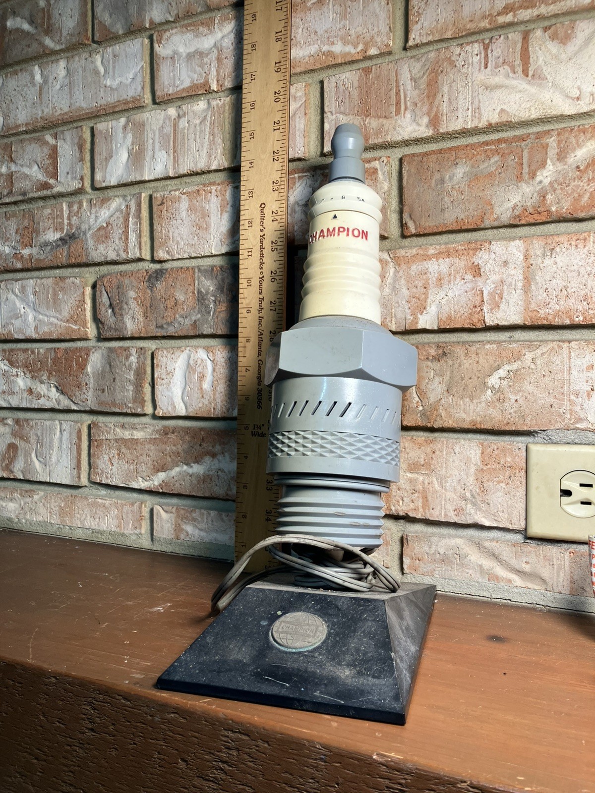 Rare Vintage Champion Advertising Spark Plug AM Transistor Radio