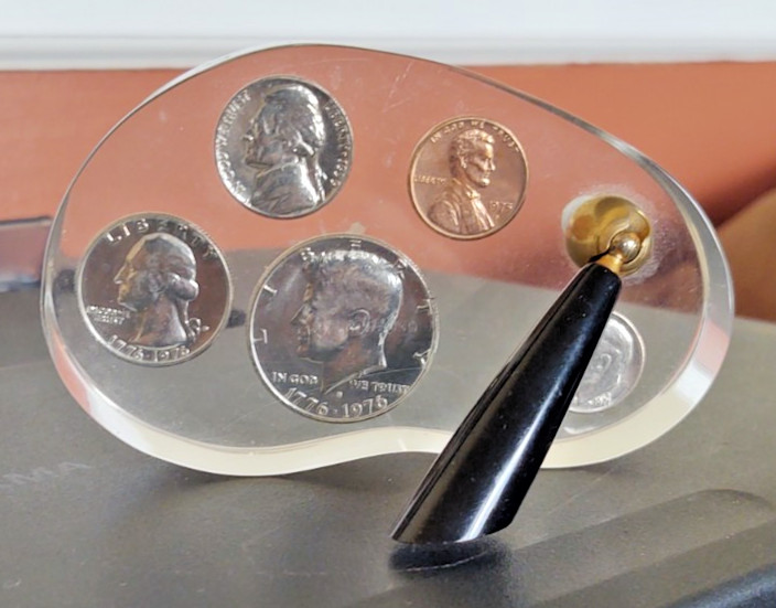 Vintage 1976 US Coinage in Lucite Desk pen Holder / paperweight