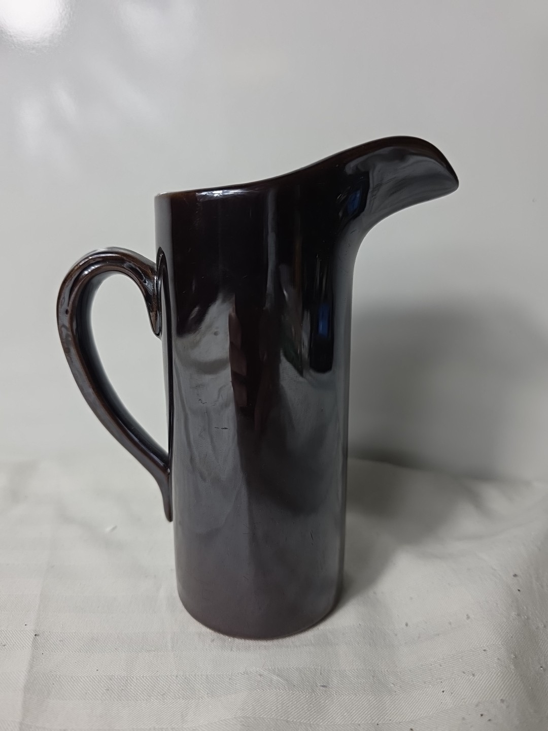MCM ROCKINGHAM 7.25” Lagardo Tackett Cook & Serve Pitcher 1958 Brown EUC