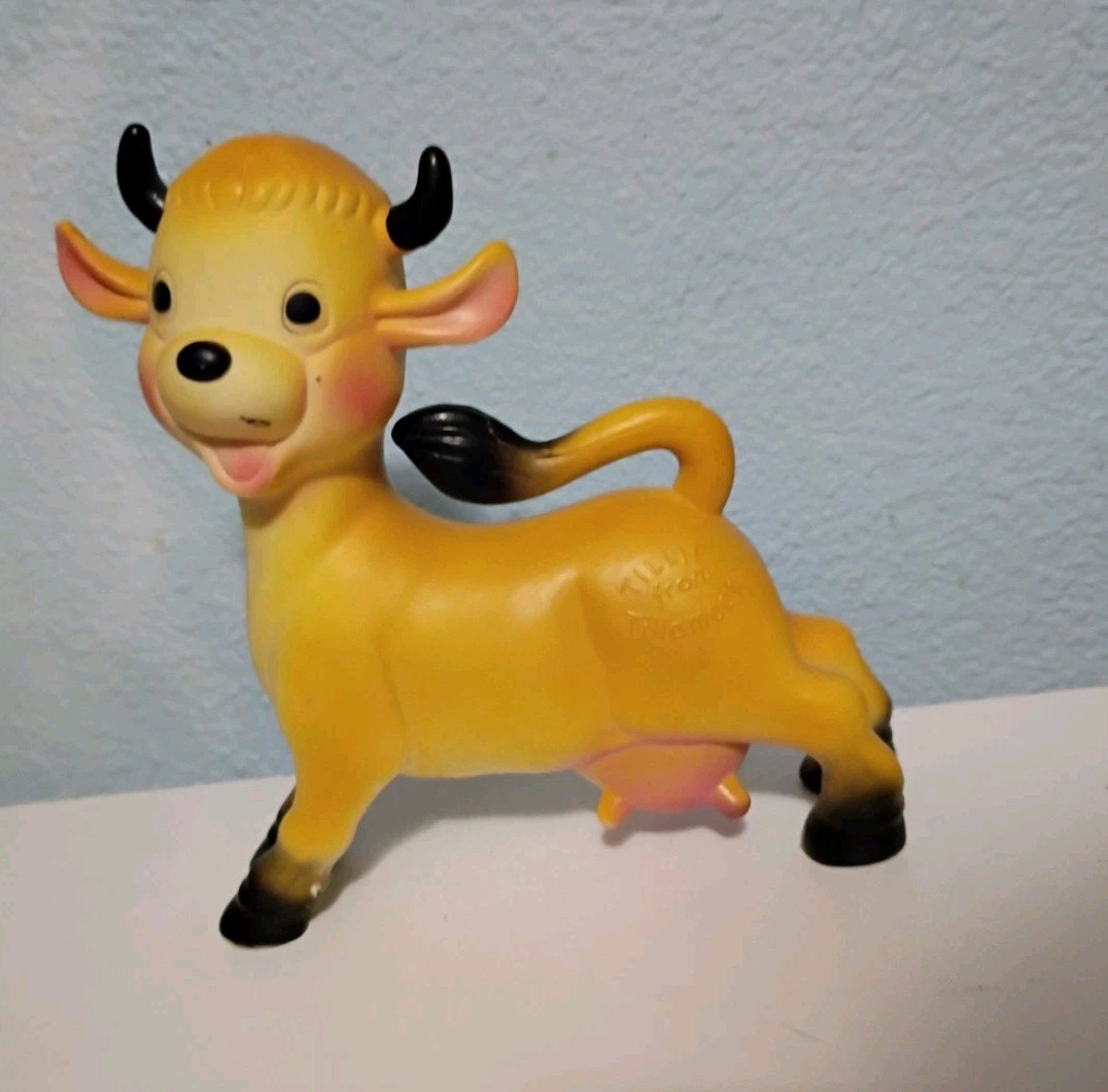 Tillie Tillamook Cow Soft Rubber Mascot toy vintage 2019 Retired rushton face 