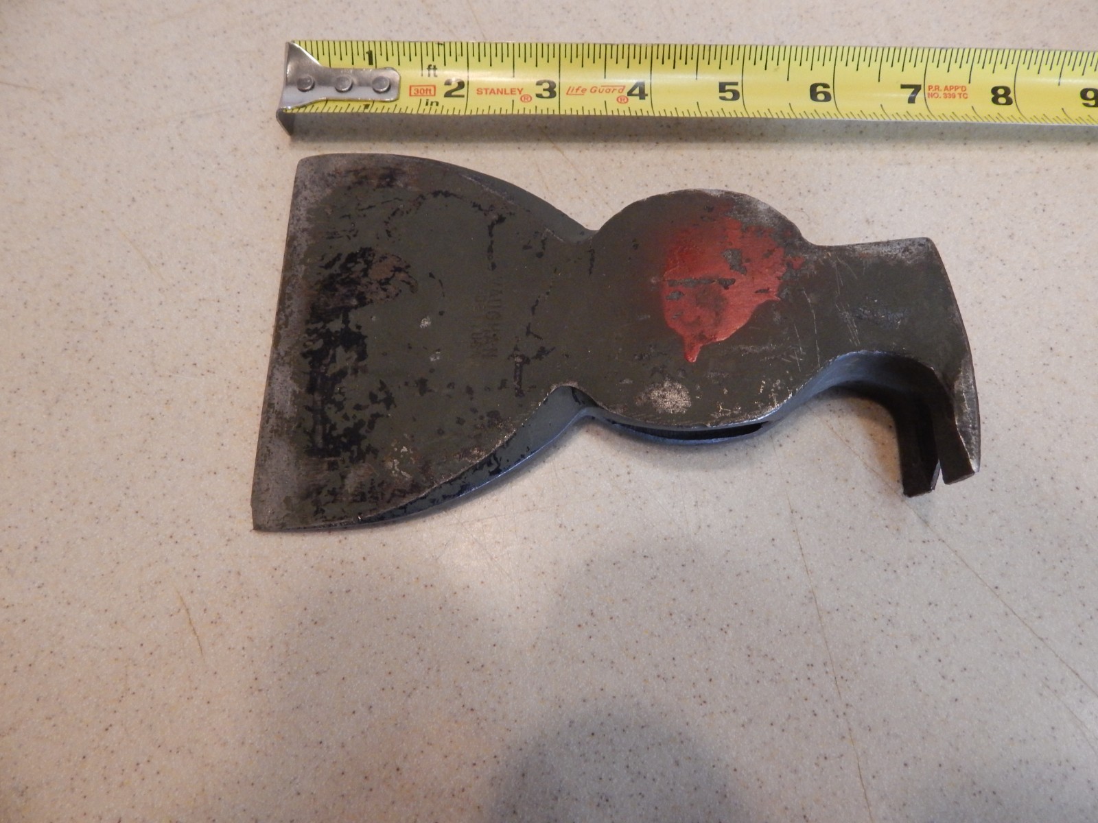 VAUGHAN #504 2 Lb CARPENTERS CURVED CLAW HALF HATCHET HEAD NAIL PULLER ON BUTT VAUGHAN #504 2 Lb CARPENTERS CURVED CLAW HALF HATCHET HEAD NAIL PULLER ON BUTT