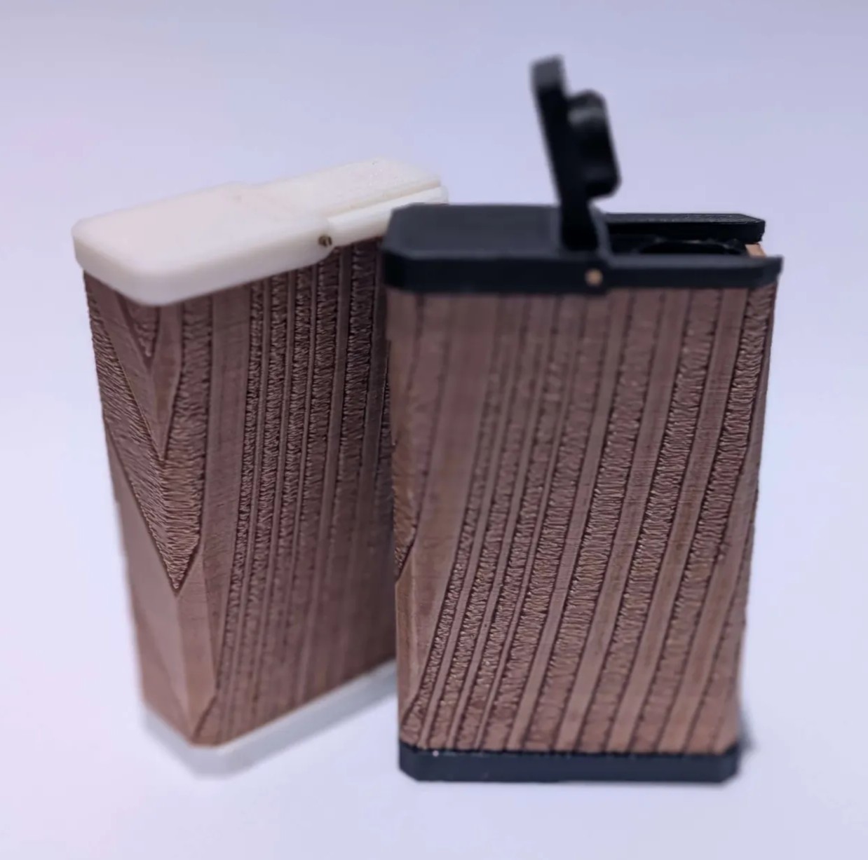 Simulated Oakwood Brass-Hinge Snuffbox Tapbox by Snus at Home