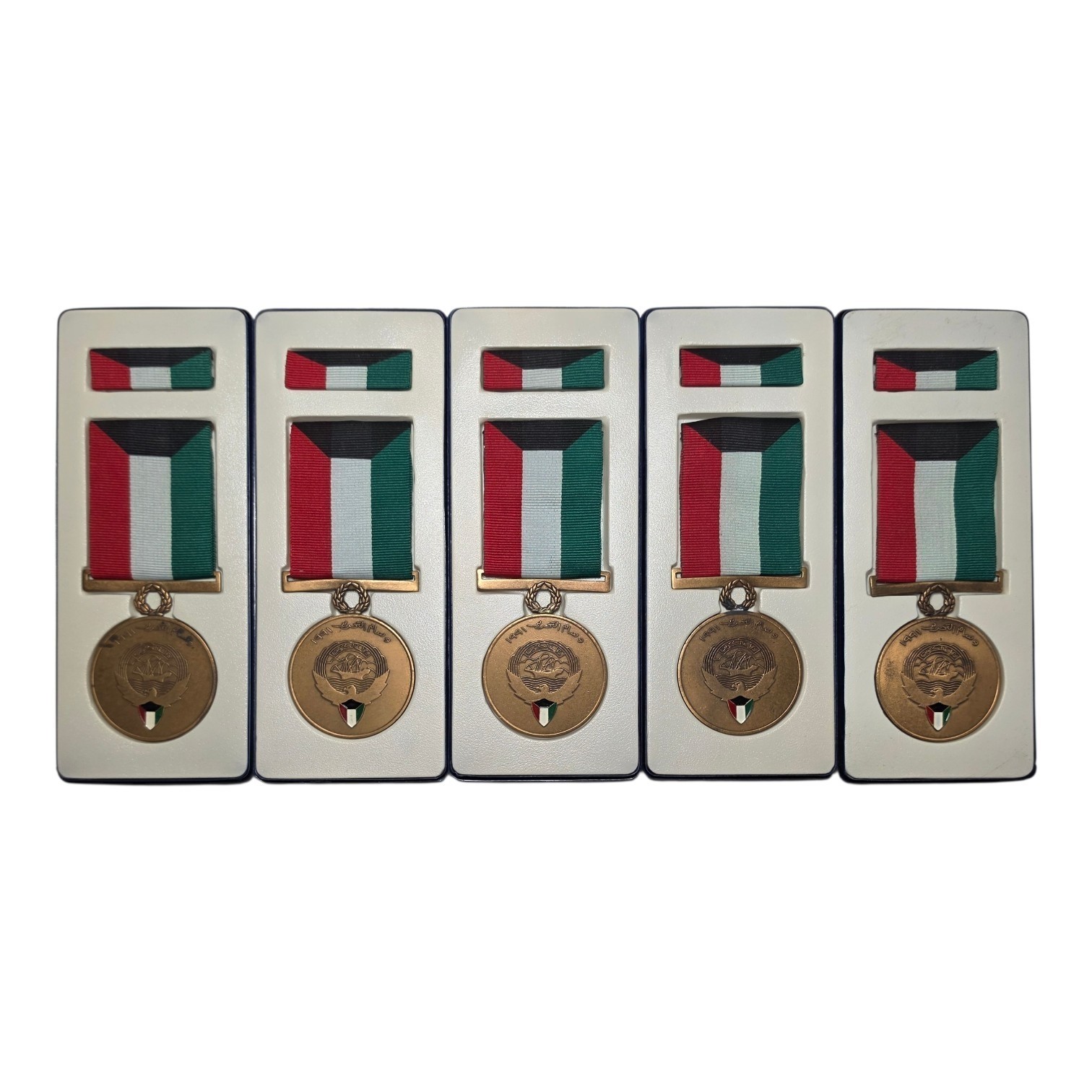 Lot (x5) Original 1991 US Liberation of Kuwait Medal Desert Storm Persian Gulf