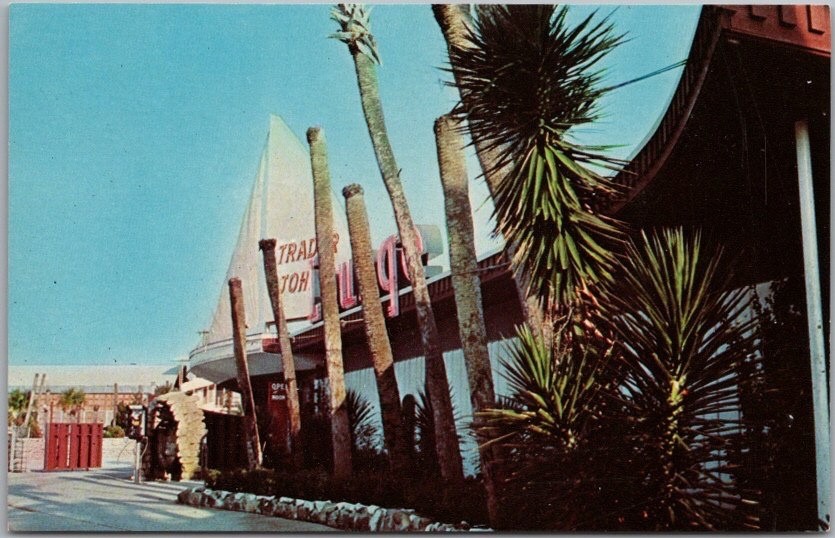 c1960s BILOXI, Mississippi Postcard TRADER JOHN\'S RESTAURANT Cabana Beach Motel
