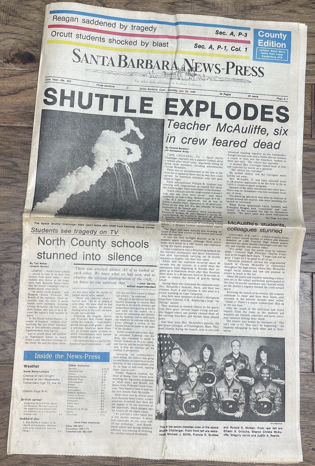 1986 Jan 28th Original Santa Barbara News-Press Shuttle Explodes JD AP