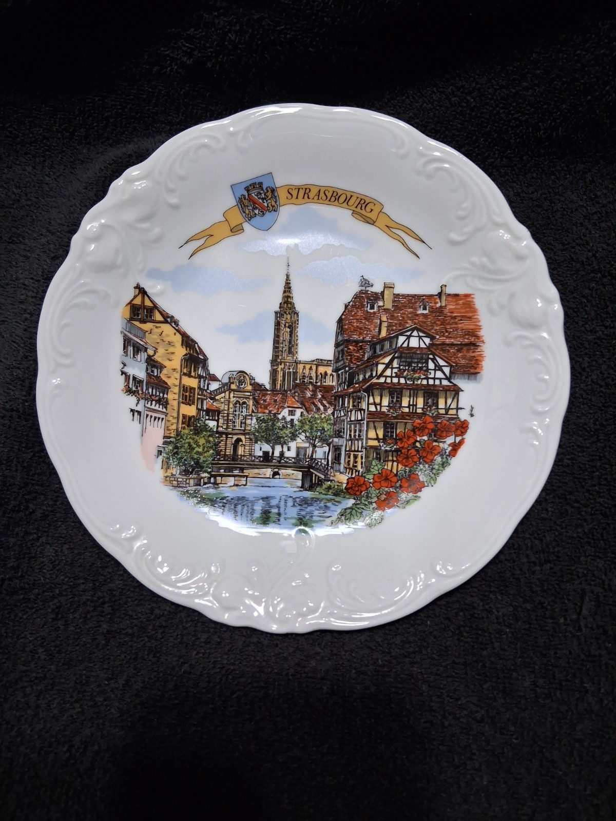 Plato decorativo ESTRASBURGO, Francia porcelana blanca NEM Decor-France Plato decorativo ESTRASBURGO, Francia porcelana blanca NEM Decor-France