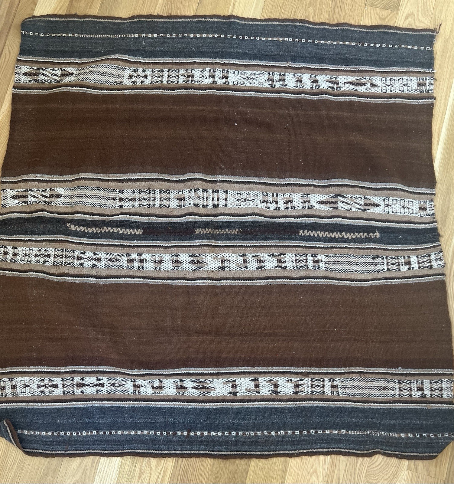 Vintage Bolivian Aymara awayu Woven Wool Manta Textile Tapestry 41 x 44in