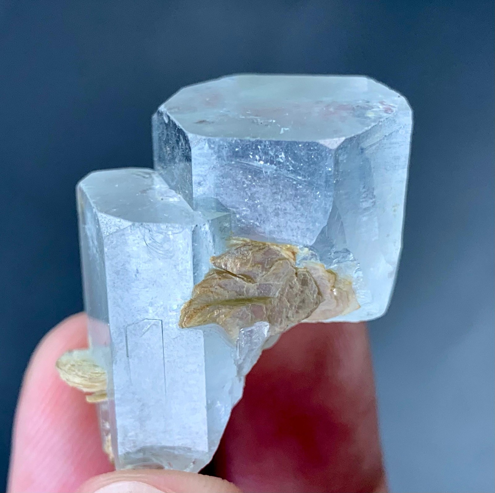 82 Carat Aquamarine Crystal  from Skardu Pakistan